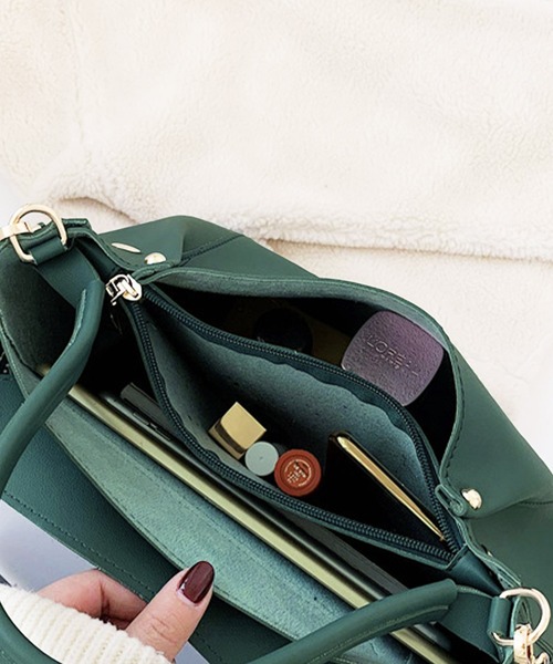 Amulet(アミュレット)の「2wayショルダーハンドバッグ(ショルダーバッグ・レディース・ブラック/ベージュ/ブラウン/ブルー・FREE)」の12枚目の写真