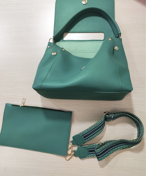 Amulet(アミュレット)の「2wayショルダーハンドバッグ(ショルダーバッグ・レディース・ブラック/ベージュ/ブラウン/ブルー・FREE)」の18枚目の写真