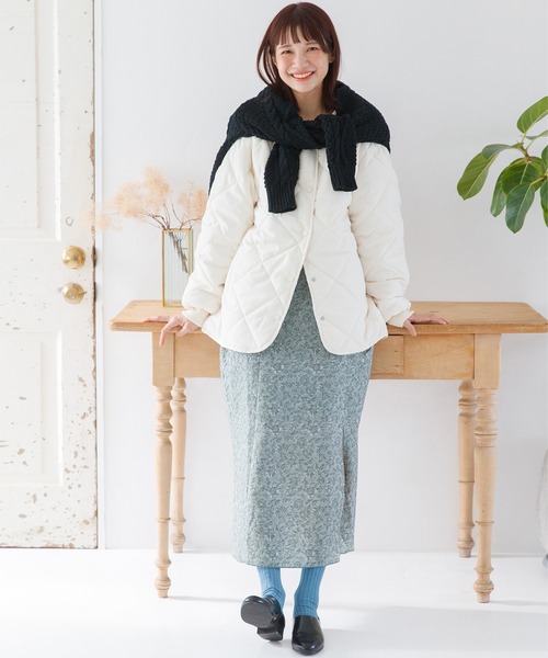 mikke（ミッケ）の「サイドスリットフラワージャガードマーメイドスカート（スカート・レディース・ネイビー/グレー/グリーン・FREE）」の9枚目の写真