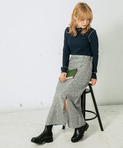 mikke（ミッケ）の「サイドスリットフラワージャガードマーメイドスカート（スカート・レディース・ネイビー/グレー/グリーン・FREE）」の18枚目の写真