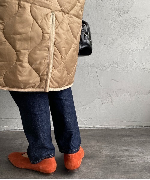 UNIVERSAL OVERALL（ユニバーサルオーバーオール）の「【FUDGE 12月号掲載】[UNIVERSAL OVERALL/ユニバーサルオーバーオール] 別注  ノーカラーキルティングライナージャケットコート（ミリタリージャケット・レディース・ブラック/ベージュ/オリーブ・S/M）」の18枚目の写真