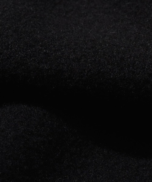 FCMM(エフシーエムエム)の「CLASSIC APPLIQUE LOGO CREWNECK SWEATSHIRT/クラシックアップリケロゴクルーネックスウェットシャツ(スウェット・メンズ・杢グレー/ブラック/レッド/ネイビー・MEDIUM/LARGE)」の6枚目の写真