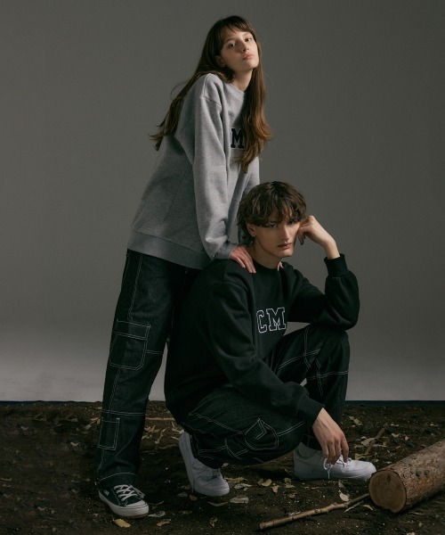 FCMM(エフシーエムエム)の「CLASSIC APPLIQUE LOGO CREWNECK SWEATSHIRT/クラシックアップリケロゴクルーネックスウェットシャツ(スウェット・メンズ・杢グレー/ブラック/レッド/ネイビー・MEDIUM/LARGE)」の12枚目の写真