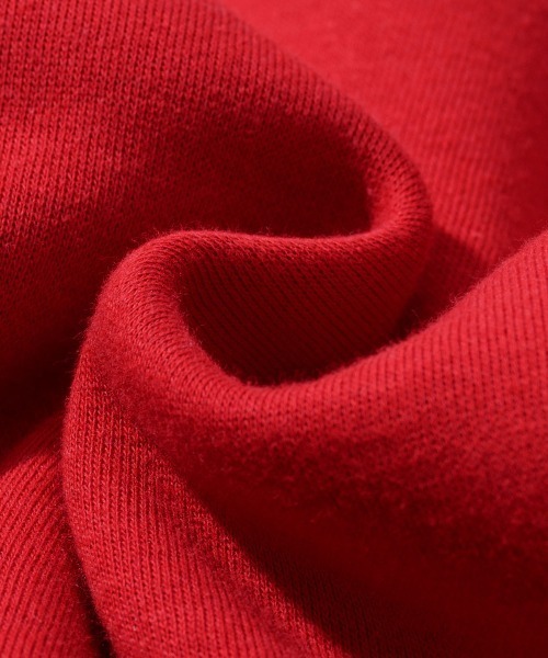 FCMM(エフシーエムエム)の「CLASSIC APPLIQUE LOGO CREWNECK SWEATSHIRT/クラシックアップリケロゴクルーネックスウェットシャツ(スウェット・メンズ・杢グレー/ブラック/レッド/ネイビー・MEDIUM/LARGE)」の16枚目の写真
