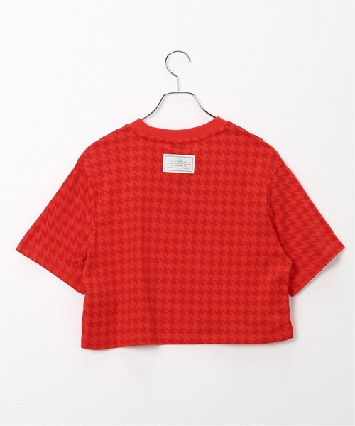 NIKE(ナイキ)の「【NIKE/ナイキ】WS NSW アイコン クラッシュ ショートスリーブトップ(Tシャツ/カットソー・レディース・ホワイト/レッド・SMALL/MEDIUM)」の4枚目の写真