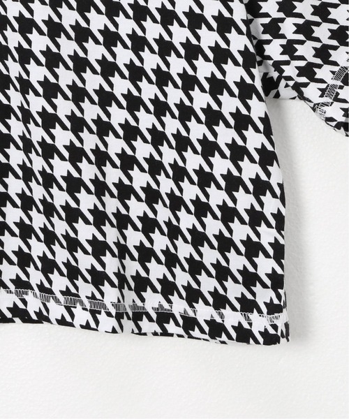 NIKE(ナイキ)の「【NIKE/ナイキ】WS NSW アイコン クラッシュ ショートスリーブトップ(Tシャツ/カットソー・レディース・ホワイト/レッド・SMALL/MEDIUM)」の12枚目の写真