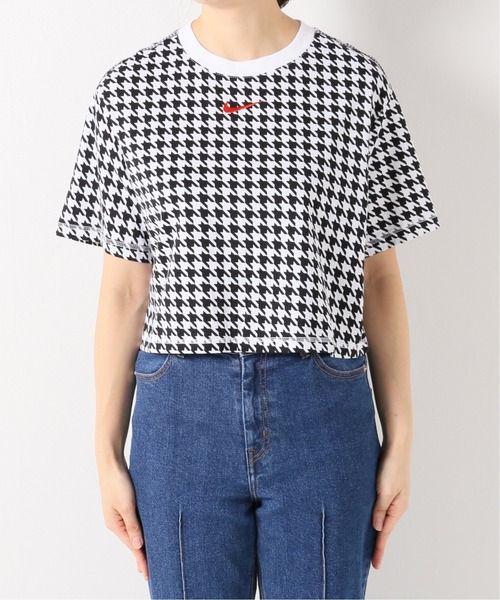 NIKE(ナイキ)の「【NIKE/ナイキ】WS NSW アイコン クラッシュ ショートスリーブトップ(Tシャツ/カットソー・レディース・ホワイト/レッド・SMALL/MEDIUM)」の18枚目の写真