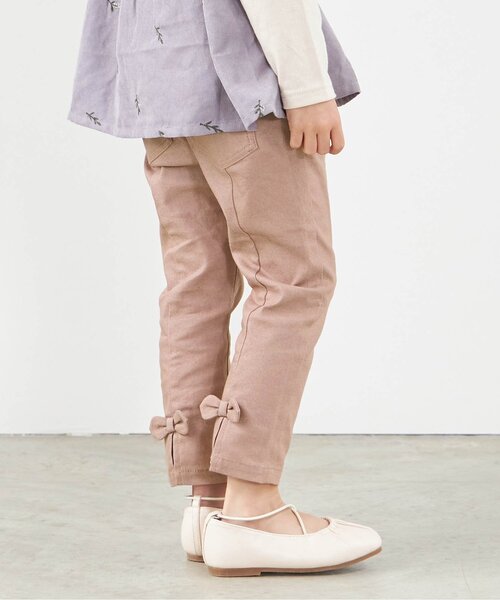apres les cours（アプレレクール）の「WEB限定 うしろスリット＆りぼんテーパードパンツ 9分丈（その他パンツ・キッズ・ラベンダー/ベージュ/ブラウン/インディゴブルー・130/140/90/100/110/120/80）」の4枚目の写真