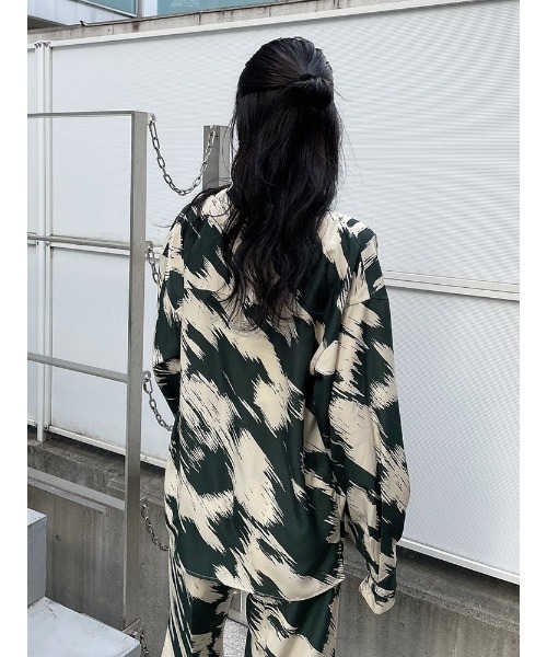 ENVYM(アンビー)の「オープンカラーSH(シャツ/ブラウス・レディース・ブラック/グリーン・FREE)」の15枚目の写真