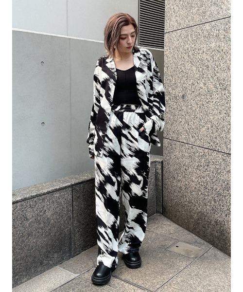 ENVYM(アンビー)の「オープンカラーSH(シャツ/ブラウス・レディース・ブラック/グリーン・FREE)」の16枚目の写真