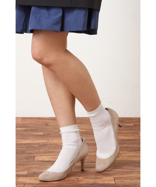 La TOTALITE（ラトータリテ）の「Cast Vague ラウンドスエードパンプス。（パンプス・レディース・ブラック/ベージュ/ネイビー/ブルー/イエロー・37/36/37.5/38/36.5）」の15枚目の写真