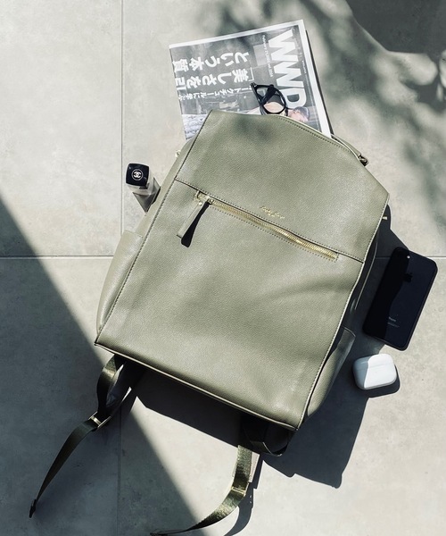 Legato Largo(レガートラルゴ)の「Legato Largo/ レガートラルゴ / PC収納 フェイクレザー バックパック リュック LG-E1312(バックパック/リュック・レディース・ブラック/キャメル/オリーブ/ネイビー/ブラウン/ライトグレー・ONESIZE)」の13枚目の写真