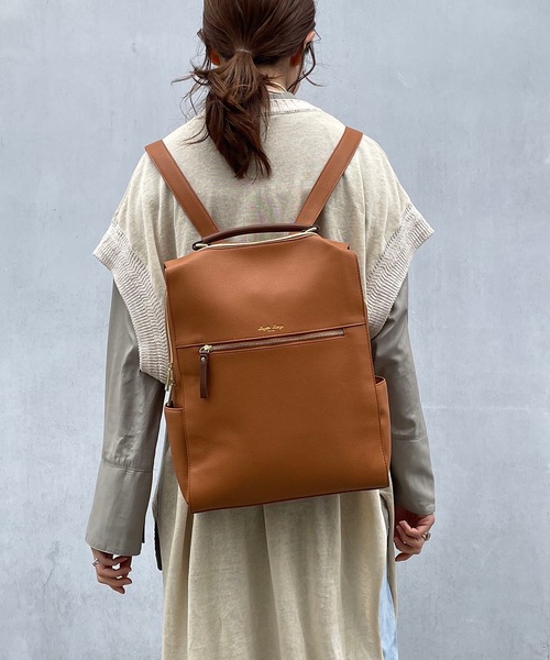 Legato Largo(レガートラルゴ)の「Legato Largo/ レガートラルゴ / PC収納 フェイクレザー バックパック リュック LG-E1312(バックパック/リュック・レディース・ブラック/キャメル/オリーブ/ネイビー/ブラウン/ライトグレー・ONESIZE)」の22枚目の写真