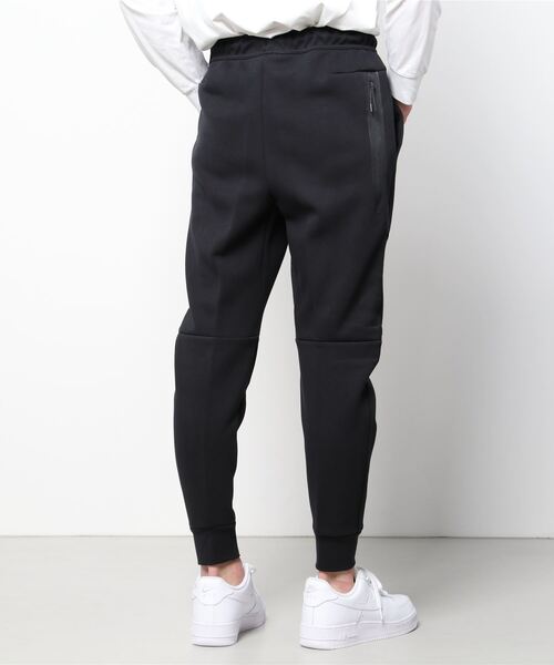 NIKE(ナイキ)の「NIKE TECH FLEECE JOGGER CU4496-010/063(スウェットパンツ・メンズ・ブラック/グレー・LARGE/X-LARGE/MEDIUM/SMALL)」の5枚目の写真