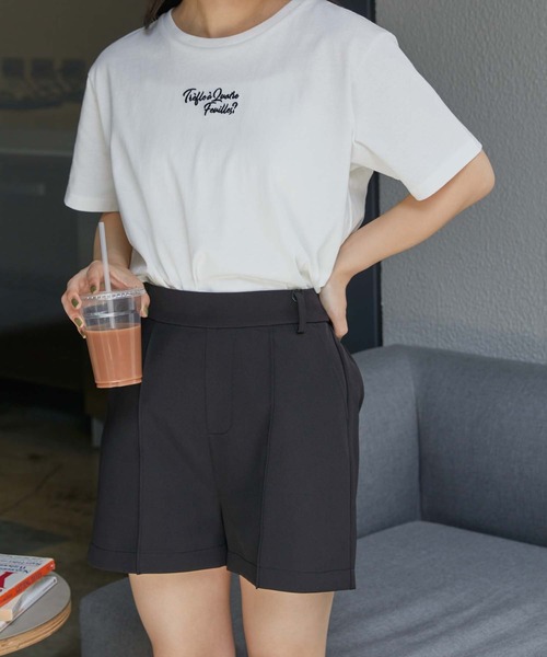 WEGO(ウィゴー)の「WEGO/グラフィックTシャツ(Tシャツ/カットソー・レディース・ホワイト/オフホワイト/イエロー/ブルー/その他1/その他2/オートミール/ホワイト系その他/ブラック/その他6/その他4/その他5/その他7/その他8/その他3/ライトピンク/その他10/その他9/その他11/スミクロ・FREE)」の17枚目の写真