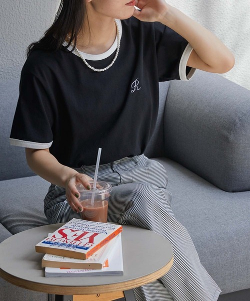 WEGO(ウィゴー)の「WEGO/グラフィックTシャツ(Tシャツ/カットソー・レディース・ホワイト/オフホワイト/イエロー/ブルー/その他1/その他2/オートミール/ホワイト系その他/ブラック/その他6/その他4/その他5/その他7/その他8/その他3/ライトピンク/その他10/その他9/その他11/スミクロ・FREE)」の5枚目の写真