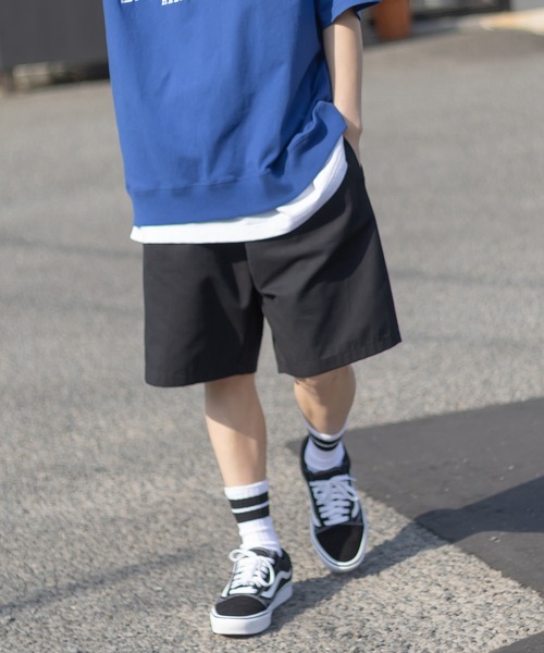 SlashDate（スラッシュデイト）の「ワイドシルエットスケーターショーツ/チノショーツ/シェフショーツ/イージーショーツ（チノパンツ・メンズ・ブラック/ベージュ/グレー/ネイビー/カーキ/アイボリー/ブルー/ホワイト系その他/ダークインディゴブルー/ブラック系その他/ベージュ系その他/ワンウォッシュ/ブラック系その他2・M/L/XL）」の3枚目の写真