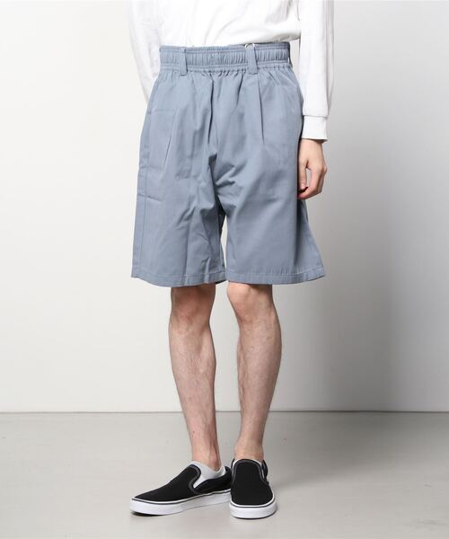 SlashDate（スラッシュデイト）の「ワイドシルエットスケーターショーツ/チノショーツ/シェフショーツ/イージーショーツ（チノパンツ・メンズ・ブラック/ベージュ/グレー/ネイビー/カーキ/アイボリー/ブルー/ホワイト系その他/ダークインディゴブルー/ブラック系その他/ベージュ系その他/ワンウォッシュ/ブラック系その他2・M/L/XL）」の19枚目の写真