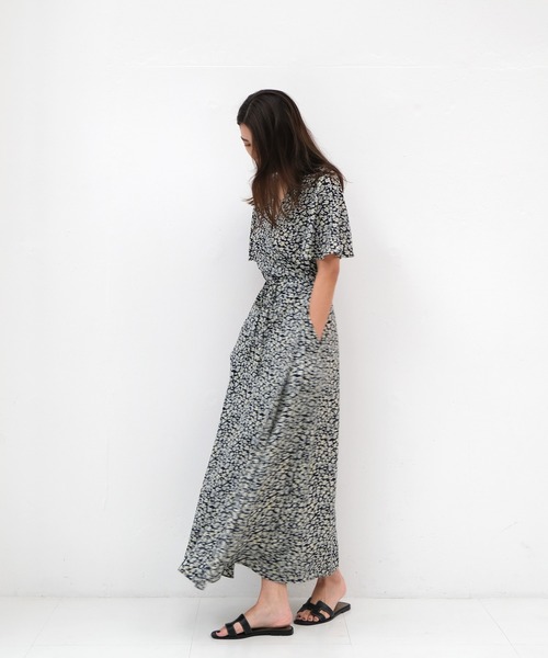 AKTE（アクテ）の「ハーフスリーブラップロングワンピース（ワンピース  