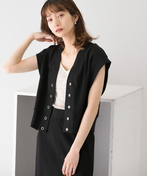 KBF（ケイビーエフ）の「リブカットソーショートベスト（Tシャツ/カットソー・レディース・ブルー/ブラウン/ブラック・ONE）」の2枚目の写真