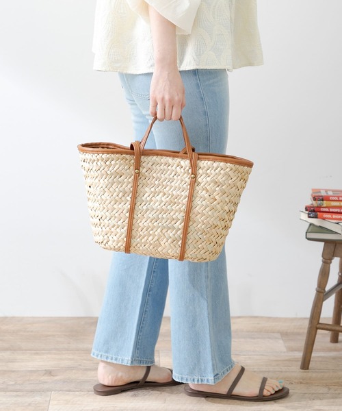 URBAN RESEARCH Sonny Label（アーバンリサーチサニーレーベル）の「ツーハンドルバスケットバッグ（かごバッグ・レディース・ブラック/グレー系その他/キャメル・ONE）」の3枚目の写真