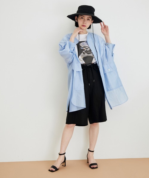 ADAM ET ROPE'(アダムエロペ)の「ビッグポケットガウン(カーディガン/ボレロ・レディース・ブラック/サックスブルー/ホワイト・FREE)」の11枚目の写真