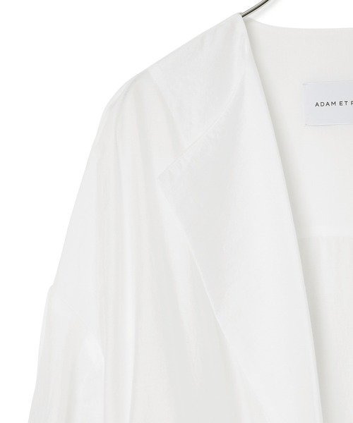ADAM ET ROPE'(アダムエロペ)の「ビッグポケットガウン(カーディガン/ボレロ・レディース・ブラック/サックスブルー/ホワイト・FREE)」の16枚目の写真