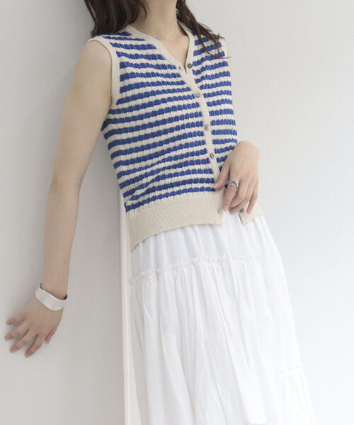 fredy emue（フレディエミュ）の「リンクスボーダー 前開きニットベスト（ベスト・レディース・ブルー系その他/グリーン系その他/ベージュ系その他・38）」の11枚目の写真