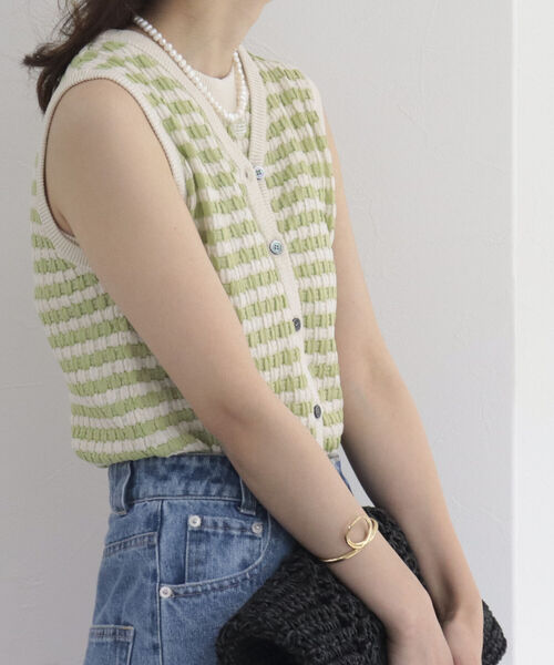 fredy emue（フレディエミュ）の「リンクスボーダー 前開きニットベスト（ベスト・レディース・ブルー系その他/グリーン系その他/ベージュ系その他・38）」の21枚目の写真