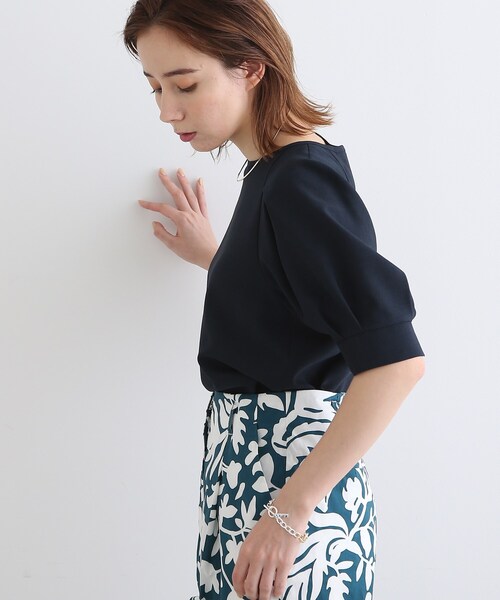 INDIVI（インディヴィ）の「◆【洗える/UVケア/SETUP可能】ボリュームラグランスリーブ5分袖ブラウス（Tシャツ/カットソー・レディース・チャコールグレー/ダークグリーン/ネイビー・05/12/13/15 /34/38）」の22枚目の写真