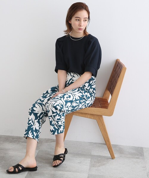 INDIVI（インディヴィ）の「◆【洗える/UVケア/SETUP可能】ボリュームラグランスリーブ5分袖ブラウス（Tシャツ/カットソー・レディース・チャコールグレー/ダークグリーン/ネイビー・05/12/13/15 /34/38）」の7枚目の写真