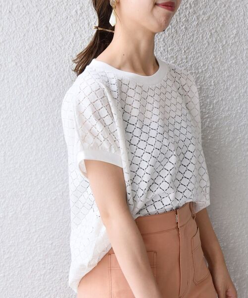 SHIPS any(シップス エニィ)の「SHIPS any:〈ウォッシャブル〉パフスリーブ ラウンドヘム TEE◇(Tシャツ/カットソー・レディース・ホワイト/ネイビー/オフホワイト・ONE SIZE)」の14枚目の写真