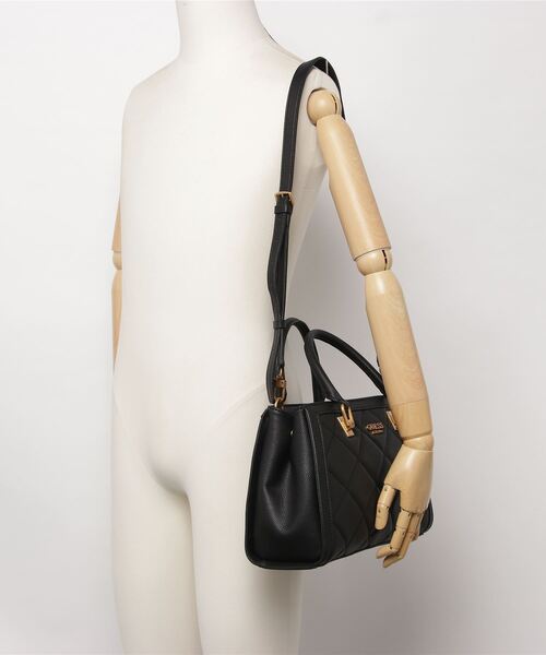 Guess（ゲス）の「ABEY Elite Girlfriend Satchel（ショルダーバッグ・レディース・ブラック/ライトピンク/ストーン・ONE SIZE）」の22枚目の写真