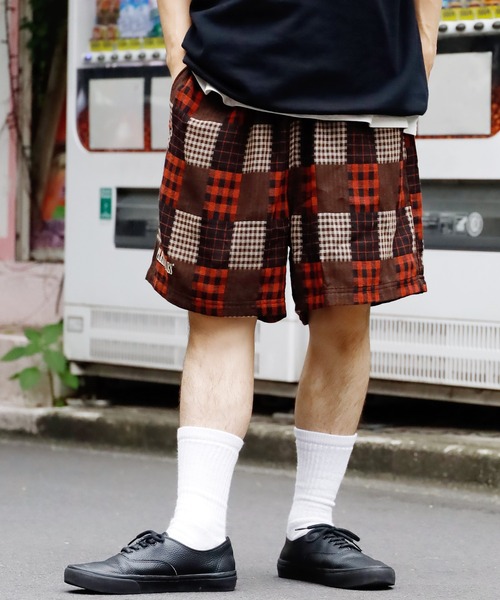 PLEASURES(プレジャー)の「PLEASURES/プレジャーズ HOOK UP SHORTS(スウェットパンツ・メンズ・ブラウン・M/XL/L)」の15枚目の写真