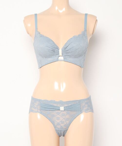 Lace Ladies(レースレディース)の「ノンワイヤー 花柄レースブラ&ショーツ 2点セット(ブラ&ショーツ・レディース・グリーン/ブルー/ブラック/アイボリー/ラベンダー・75/80/85/70)」の21枚目の写真