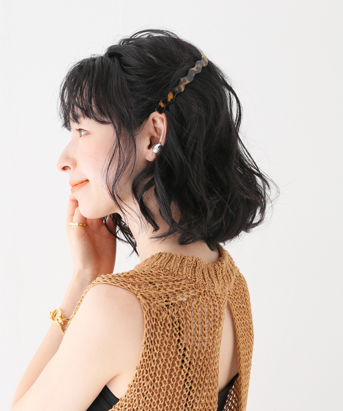 SLOBE IENA(スローブイエナ)の「【NP CREATION/エヌピークリエイション】ウェービーバレッタ(バレッタ/ヘアクリップ・レディース・ブラック/ブラウン/キャメル・FREE)」の4枚目の写真