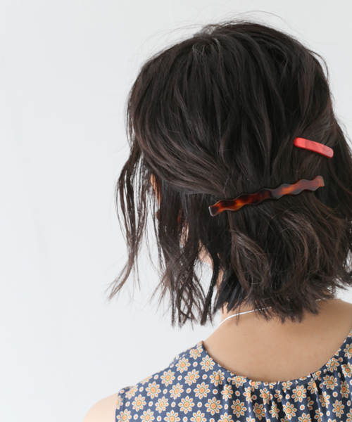 SLOBE IENA(スローブイエナ)の「【NP CREATION/エヌピークリエイション】ウェービーバレッタ(バレッタ/ヘアクリップ・レディース・ブラック/ブラウン/キャメル・FREE)」の6枚目の写真