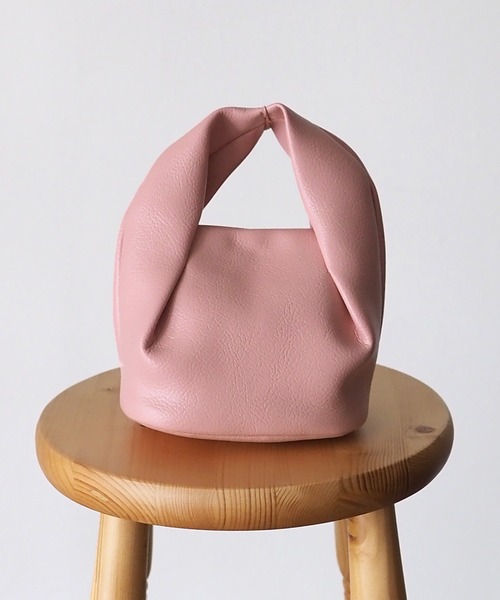 Riberry（リベリー）の「タックワンハンドルミニショルダーバッグ（ショルダーバッグ・レディース・ホワイト/ブラック/ベージュ/パープル/ピンク/イエロー/ピンク系その他・FREE）」の6枚目の写真