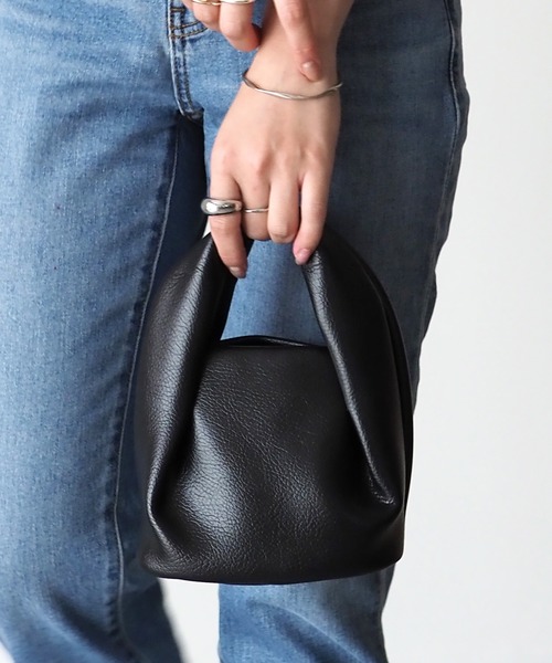 Riberry（リベリー）の「タックワンハンドルミニショルダーバッグ（ショルダーバッグ・レディース・ホワイト/ブラック/ベージュ/パープル/ピンク/イエロー/ピンク系その他・FREE）」の8枚目の写真