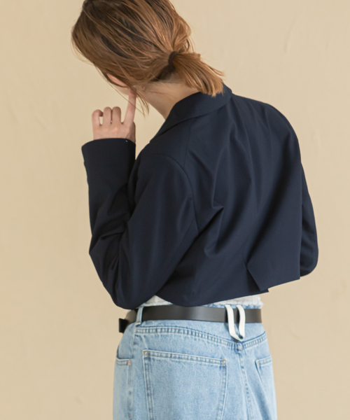 U by SPICK&SPAN（ユーバイスピックアンドスパン）の「マイクロブレザー（テーラードジャケット・レディース・ネイビー/その他4・FREE）」の4枚目の写真