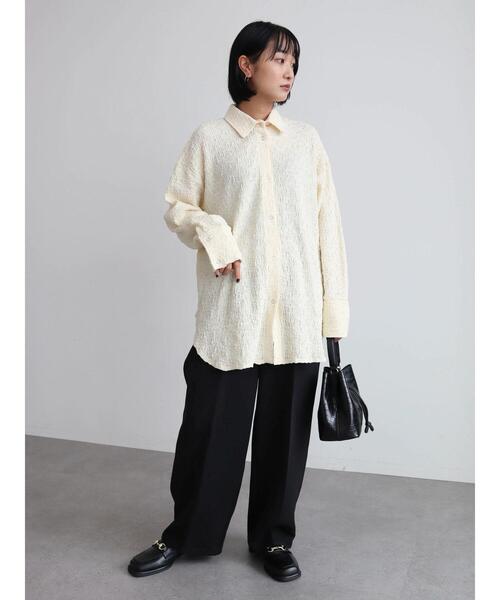 KBF(ケイビーエフ)の「KBF ジャガードビッグシャツ(シャツ/ブラウス・レディース・アイボリー/ネイビー・FREE)」の10枚目の写真