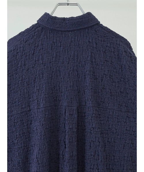 KBF(ケイビーエフ)の「KBF ジャガードビッグシャツ(シャツ/ブラウス・レディース・アイボリー/ネイビー・FREE)」の6枚目の写真