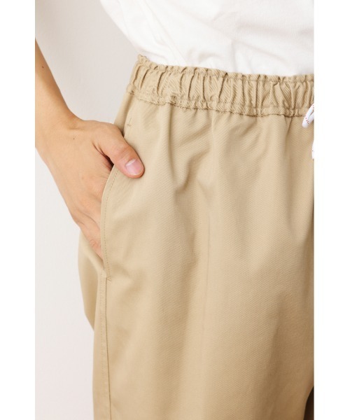 RODEO CROWNS WIDE BOWL(ロデオクラウンズワイドボウル)の「イージーチノパンツ(チノパンツ・メンズ・ブラック/ベージュ/ネイビー・MEDIUM/LARGE)」の9枚目の写真