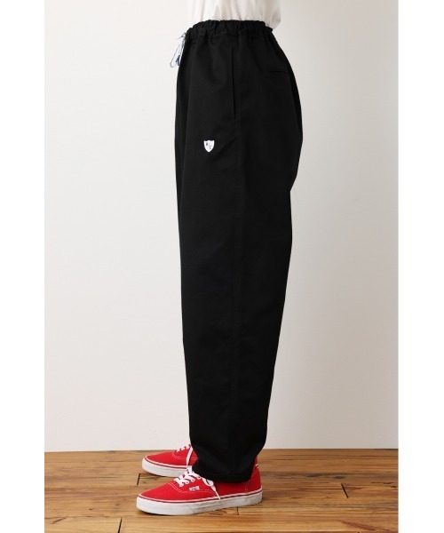 RODEO CROWNS WIDE BOWL(ロデオクラウンズワイドボウル)の「イージーチノパンツ(チノパンツ・メンズ・ブラック/ベージュ/ネイビー・MEDIUM/LARGE)」の15枚目の写真