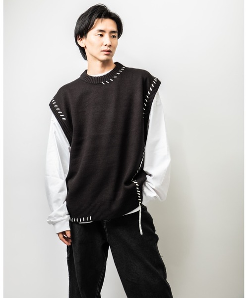 Beno(ビーノ)の「アシンメトリーハンドステッチニット オーバーシルエット クルーネックベスト(ベスト・メンズ・オフホワイト/ブラック/マスタード/グリーン・M/L)」の3枚目の写真