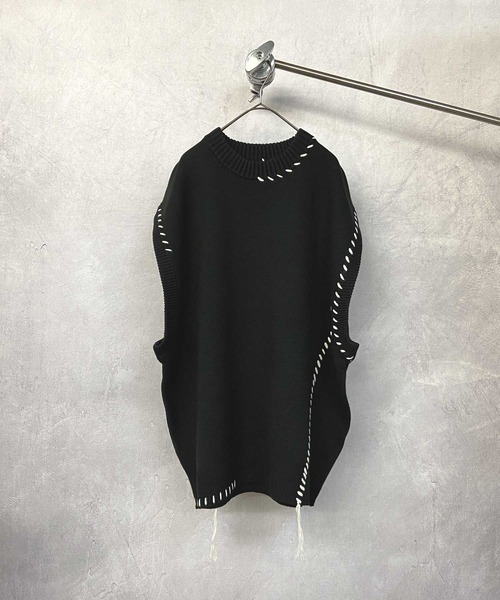 Beno(ビーノ)の「アシンメトリーハンドステッチニット オーバーシルエット クルーネックベスト(ベスト・メンズ・オフホワイト/ブラック/マスタード/グリーン・M/L)」の16枚目の写真