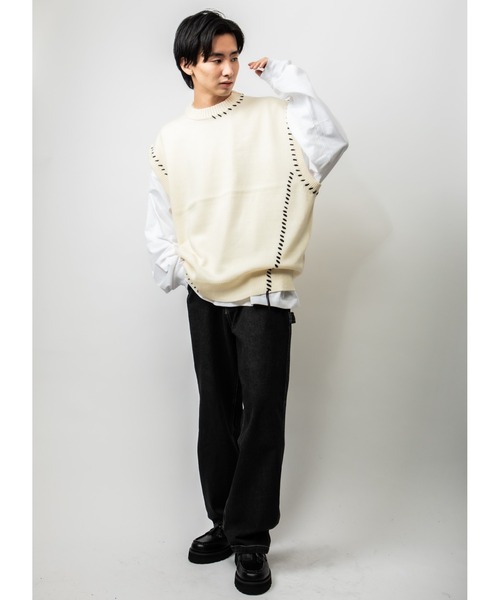 Beno(ビーノ)の「アシンメトリーハンドステッチニット オーバーシルエット クルーネックベスト(ベスト・メンズ・オフホワイト/ブラック/マスタード/グリーン・M/L)」の21枚目の写真