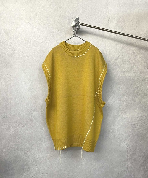 Beno(ビーノ)の「アシンメトリーハンドステッチニット オーバーシルエット クルーネックベスト(ベスト・メンズ・オフホワイト/ブラック/マスタード/グリーン・M/L)」の12枚目の写真