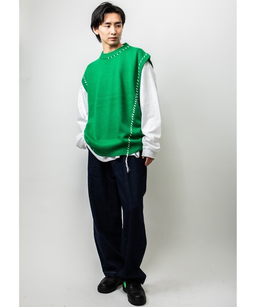 Beno(ビーノ)の「アシンメトリーハンドステッチニット オーバーシルエット クルーネックベスト(ベスト・メンズ・オフホワイト/ブラック/マスタード/グリーン・M/L)」の11枚目の写真