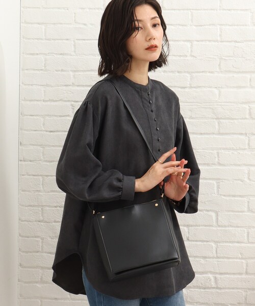 SHOO・LA・RUE(シューラルー)の「◆シンプルでどんなコーデにもマッチしてくれる!ショルダーバッグ(ショルダーバッグ・レディース・グレー/ブラック/カーキ・00)」の17枚目の写真